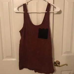 Heathered tank with lace pocket